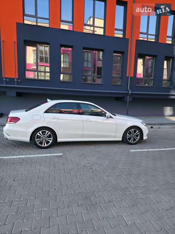 Седан Mercedes-Benz E-Class 2015 в Рівному