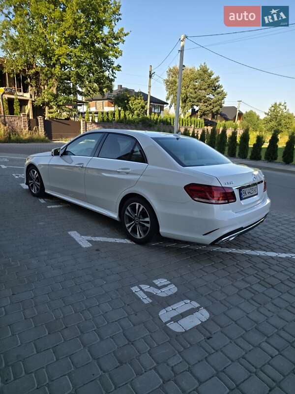 Седан Mercedes-Benz E-Class 2015 в Рівному