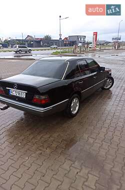 Седан Mercedes-Benz E-Class 1994 в Луцке