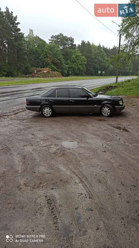 Седан Mercedes-Benz E-Class 1994 в Луцке