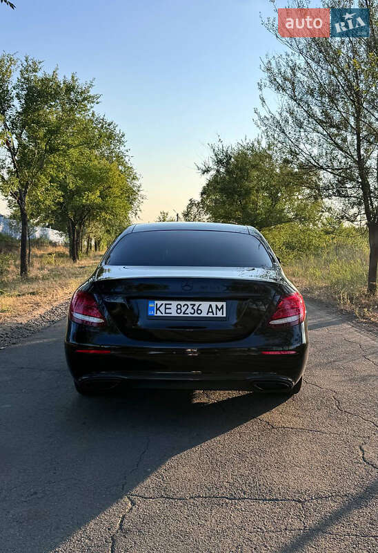 Седан Mercedes-Benz E-Class 2019 в Киеве