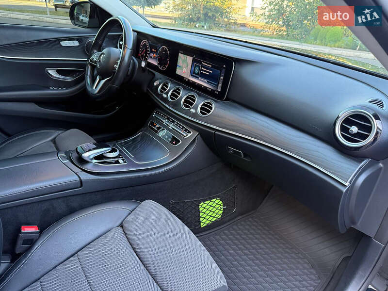 Седан Mercedes-Benz E-Class 2019 в Киеве