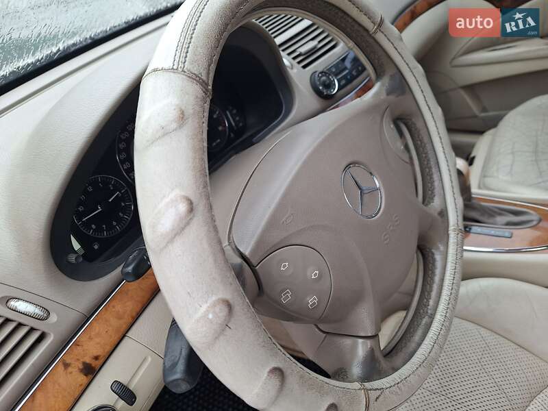 Седан Mercedes-Benz E-Class 2002 в Черновцах