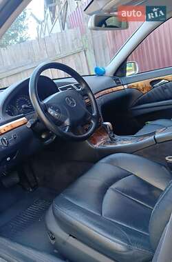 Седан Mercedes-Benz E-Class 2004 в 