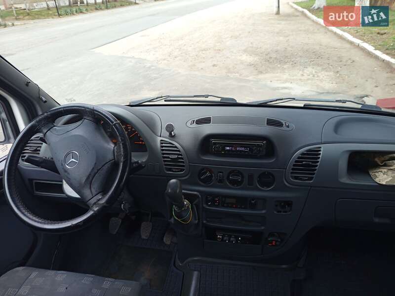 Седан Mercedes-Benz E-Class 2001 в Ямполе