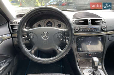 Седан Mercedes-Benz E-Class 2004 в 