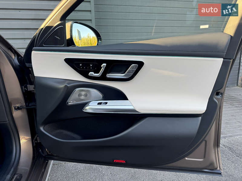 Седан Mercedes-Benz E-Class 2025 в Киеве