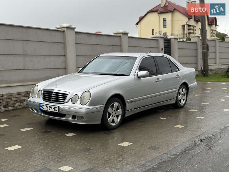 Седан Mercedes-Benz E-Class 2001 в Дрогобыче