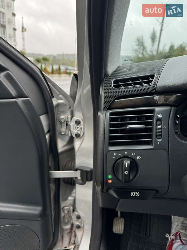 Седан Mercedes-Benz E-Class 2001 в Дрогобыче