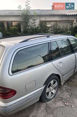 Универсал Mercedes-Benz E-Class 2000 в 