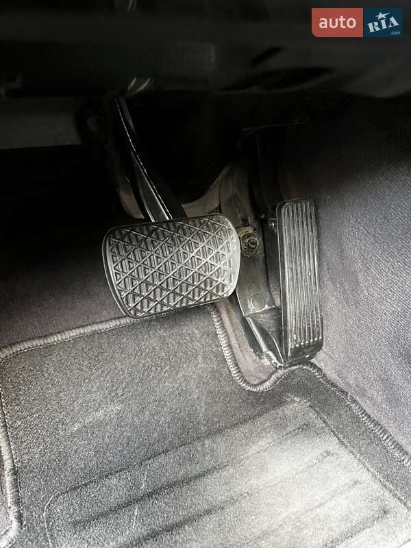 Універсал Mercedes-Benz E-Class 2003 в Ладижині