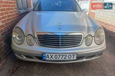 Седан Mercedes-Benz E-Class 2003 в Чугуєві