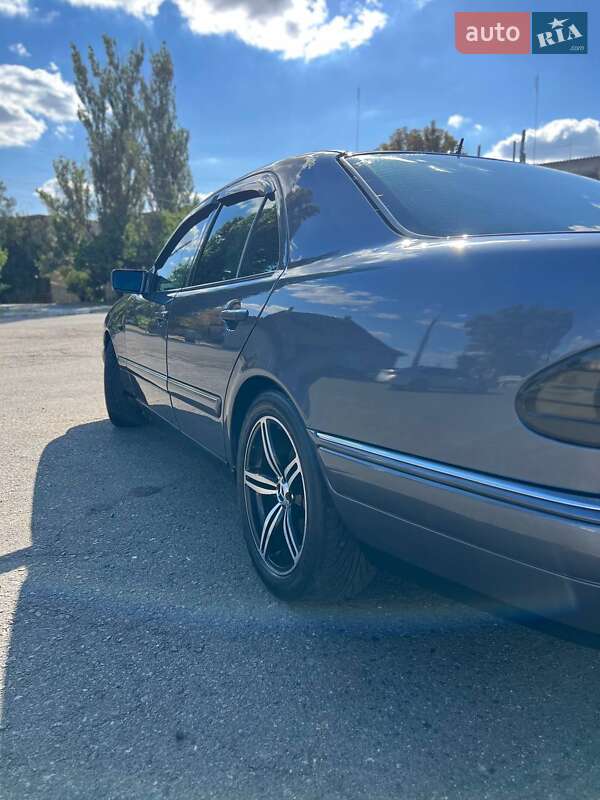 Седан Mercedes-Benz E-Class 1998 в Іванівці фото 5 Седан Mercedes-Benz E-Class 1998 в Іванівці