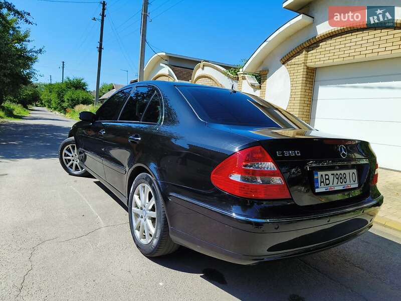 Mercedes-Benz E-Class 2004