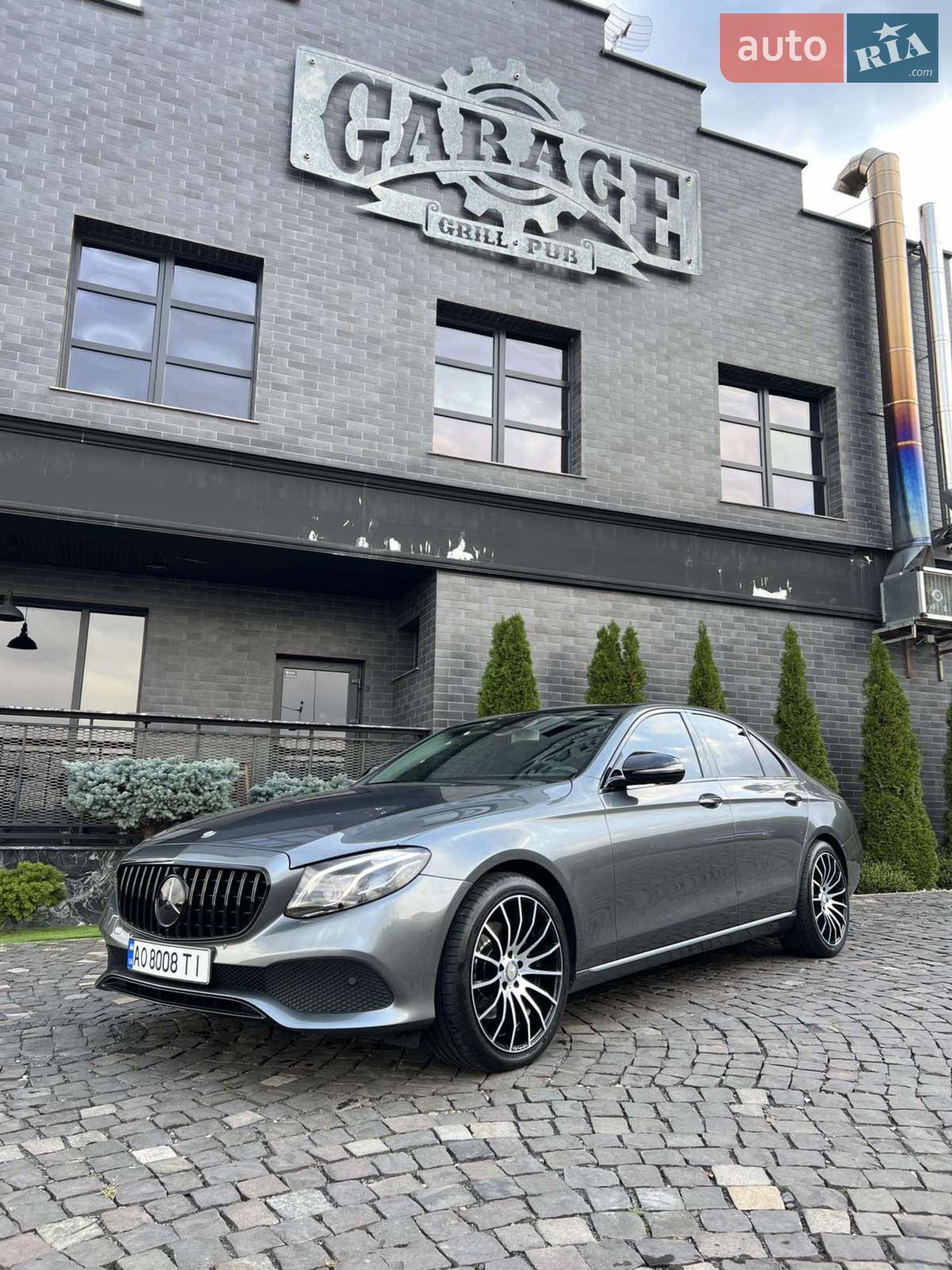 2017 Mercedes-Benz E-klasse - фото 1