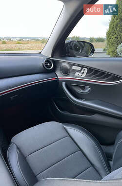 Седан Mercedes-Benz E-Class 2017 в 