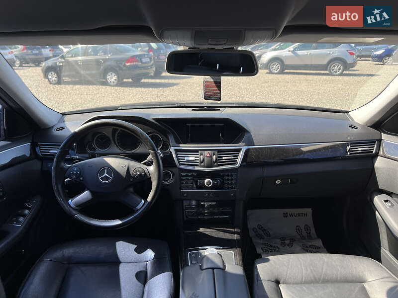 Седан Mercedes-Benz E-Class 2011 в Черкассах