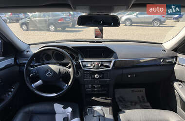 Седан Mercedes-Benz E-Class 2011 в 