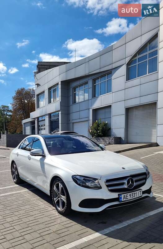 Седан Mercedes-Benz E-Class 2018 в Дніпрі
