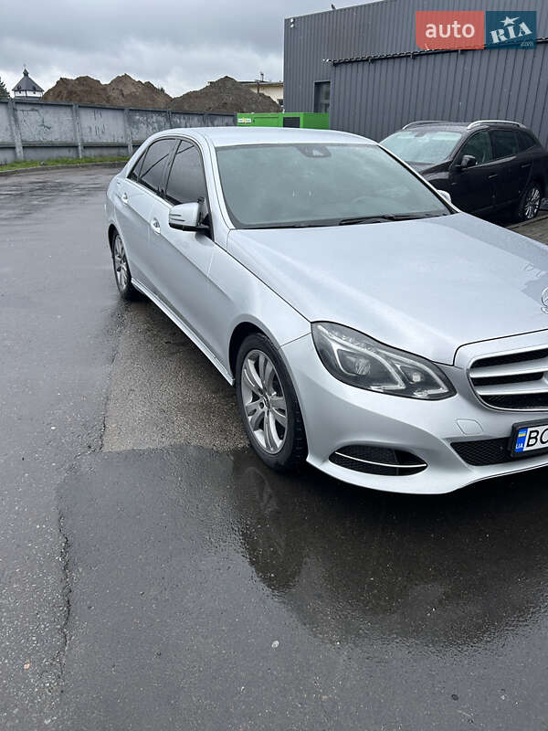 Седан Mercedes-Benz E-Class 2015 в Стрые