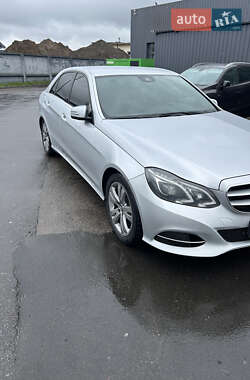 Седан Mercedes-Benz E-Class 2015 в 