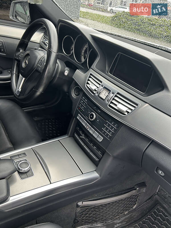 Седан Mercedes-Benz E-Class 2015 в Стрые