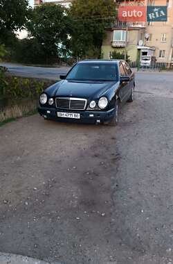 Седан Mercedes-Benz E-Class 1997 в Біляївці