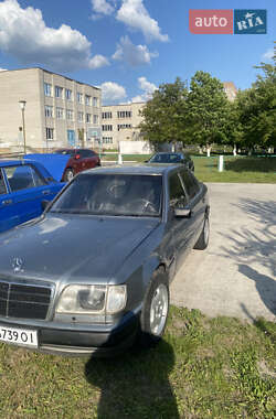 Седан Mercedes-Benz E-Class 1988 в 