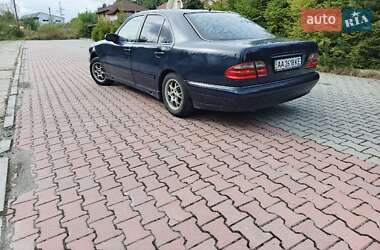 Седан Mercedes-Benz E-Class 2001 в 