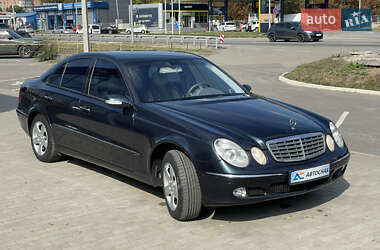 Седан Mercedes-Benz E-Class 2002 в 