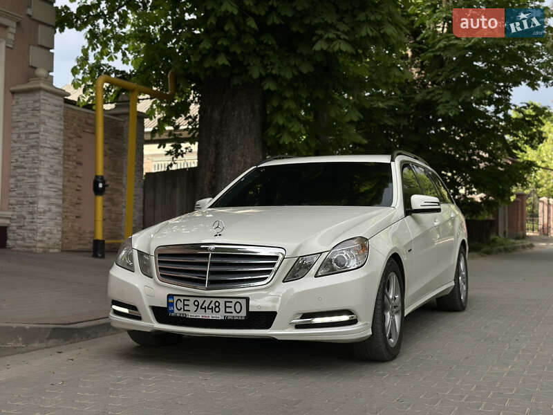 Универсал Mercedes-Benz E-Class 2012 в Черновцах