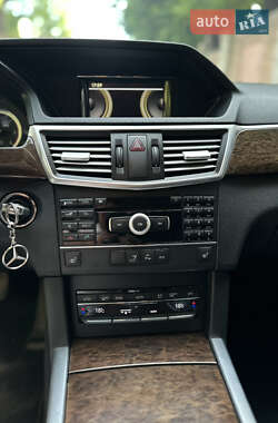 Универсал Mercedes-Benz E-Class 2012 в 