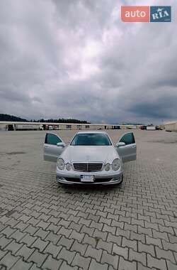 Седан Mercedes-Benz E-Class 2002 в Чернівцях