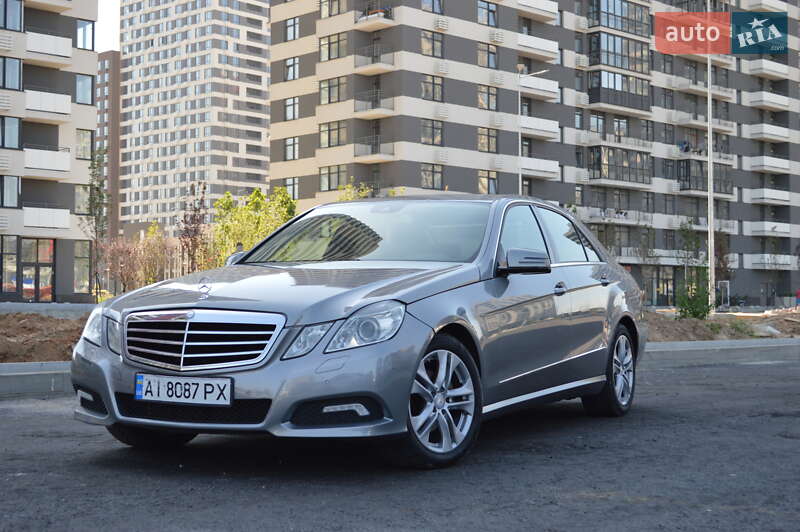 Mercedes-Benz E-Class 2010