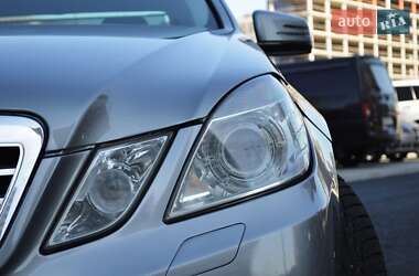 Седан Mercedes-Benz E-Class 2010 в 
