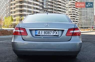 Седан Mercedes-Benz E-Class 2010 в 