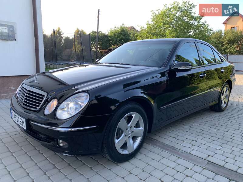 Седан Mercedes-Benz E-Class 2004 в Ивано-Франковске