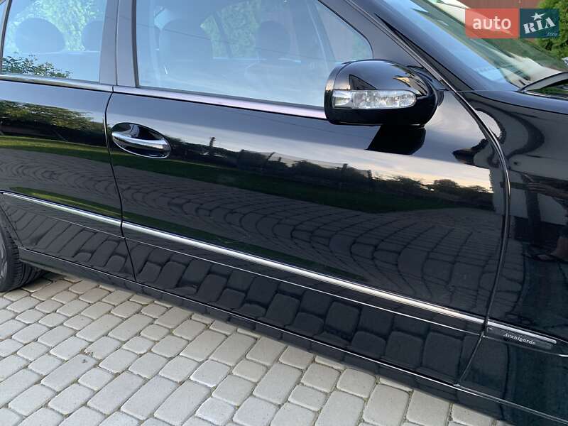 Седан Mercedes-Benz E-Class 2004 в Ивано-Франковске