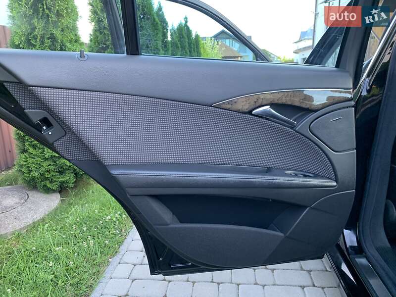 Седан Mercedes-Benz E-Class 2004 в Ивано-Франковске