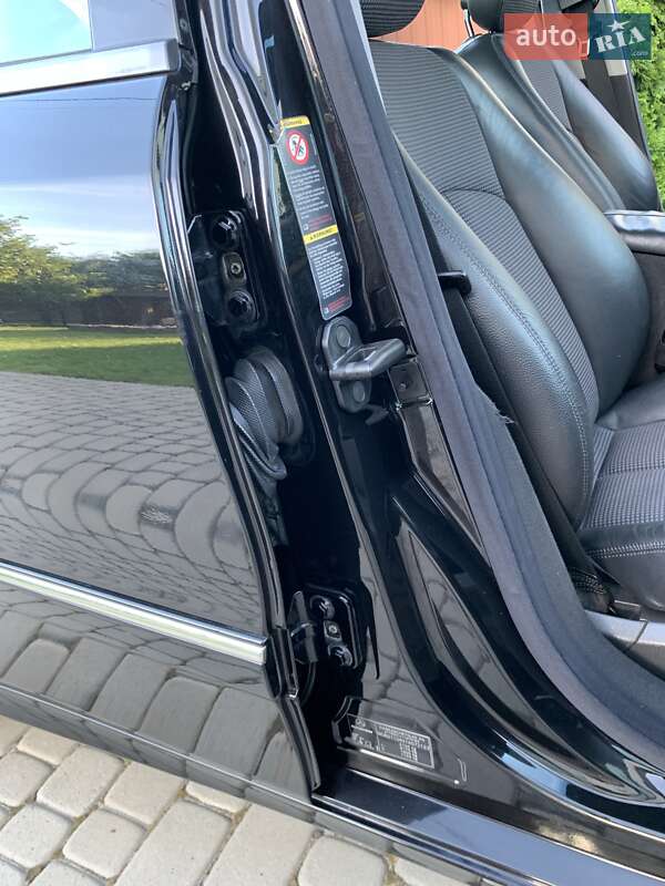 Седан Mercedes-Benz E-Class 2004 в Ивано-Франковске