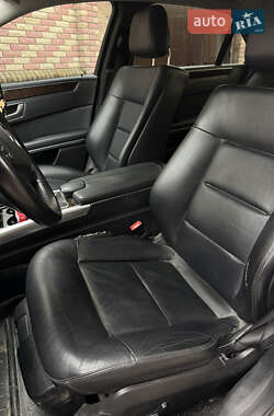 Седан Mercedes-Benz E-Class 2012 в 