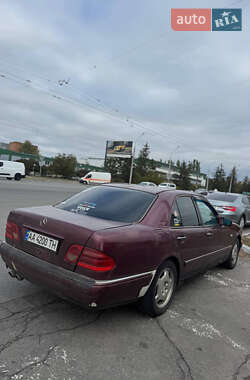 Седан Mercedes-Benz E-Class 1996 в 