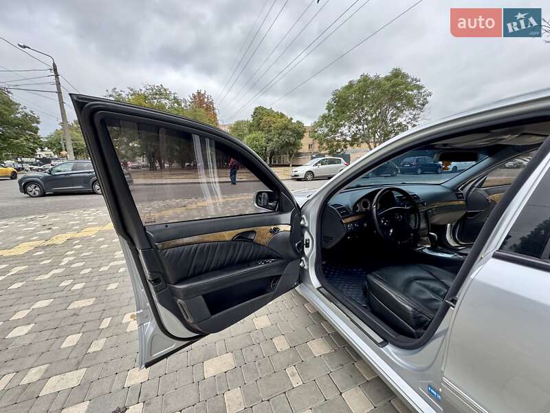 Седан Mercedes-Benz E-Class 2006 в Одессе