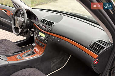 Универсал Mercedes-Benz E-Class 2006 в 