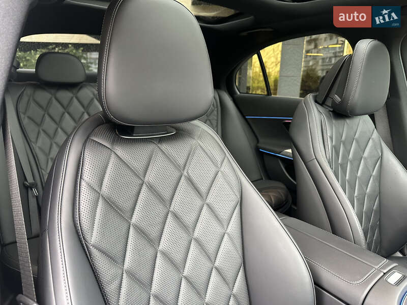 Седан Mercedes-Benz E-Class 2024 в Киеве