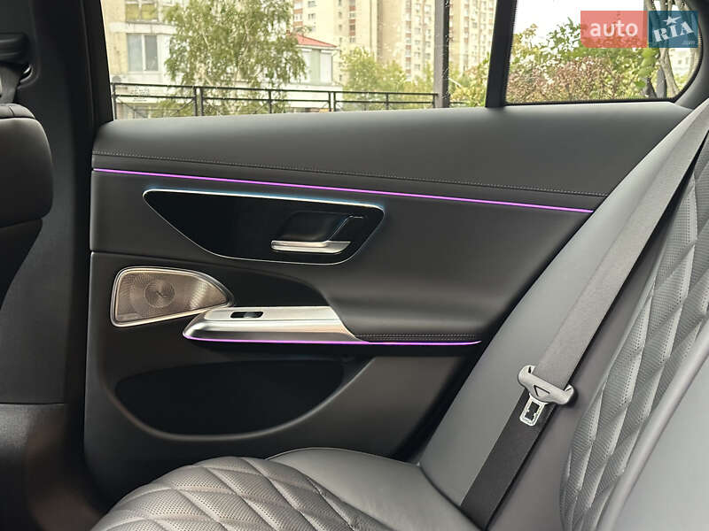 Седан Mercedes-Benz E-Class 2024 в Киеве
