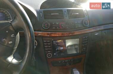 Седан Mercedes-Benz E-Class 2003 в 