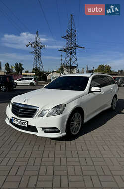 Универсал Mercedes-Benz E-Class 2012 в Запорожье