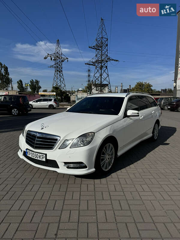 Mercedes-Benz E-Class 2012 Mercedes-Benz E-Class 2012