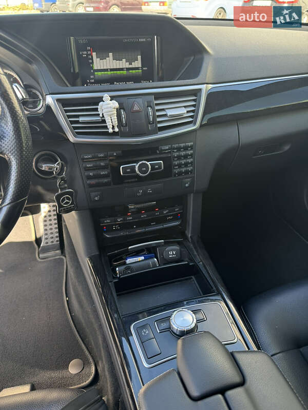 Универсал Mercedes-Benz E-Class 2012 в Запорожье